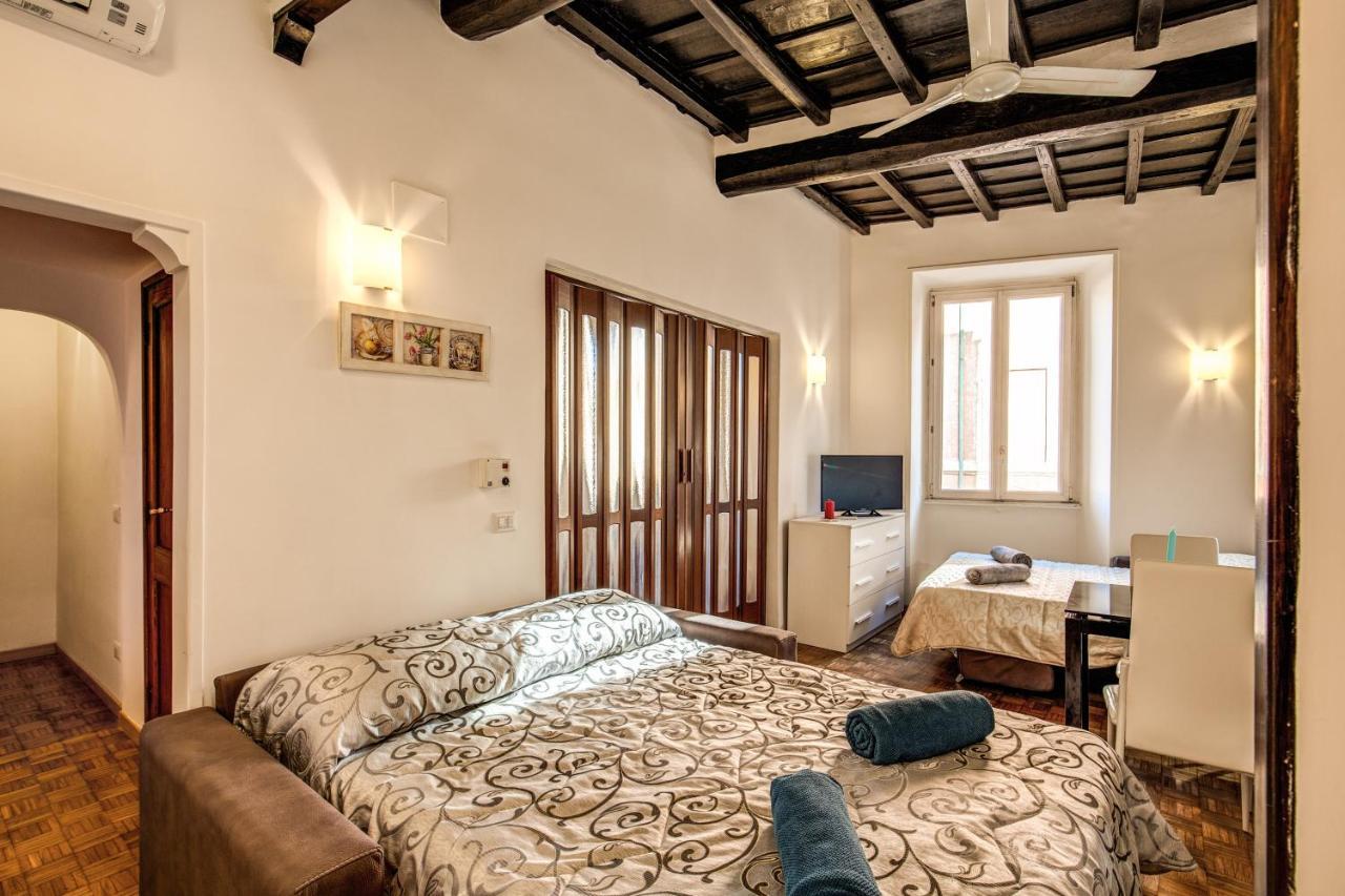 Casa Monticelli * Rome